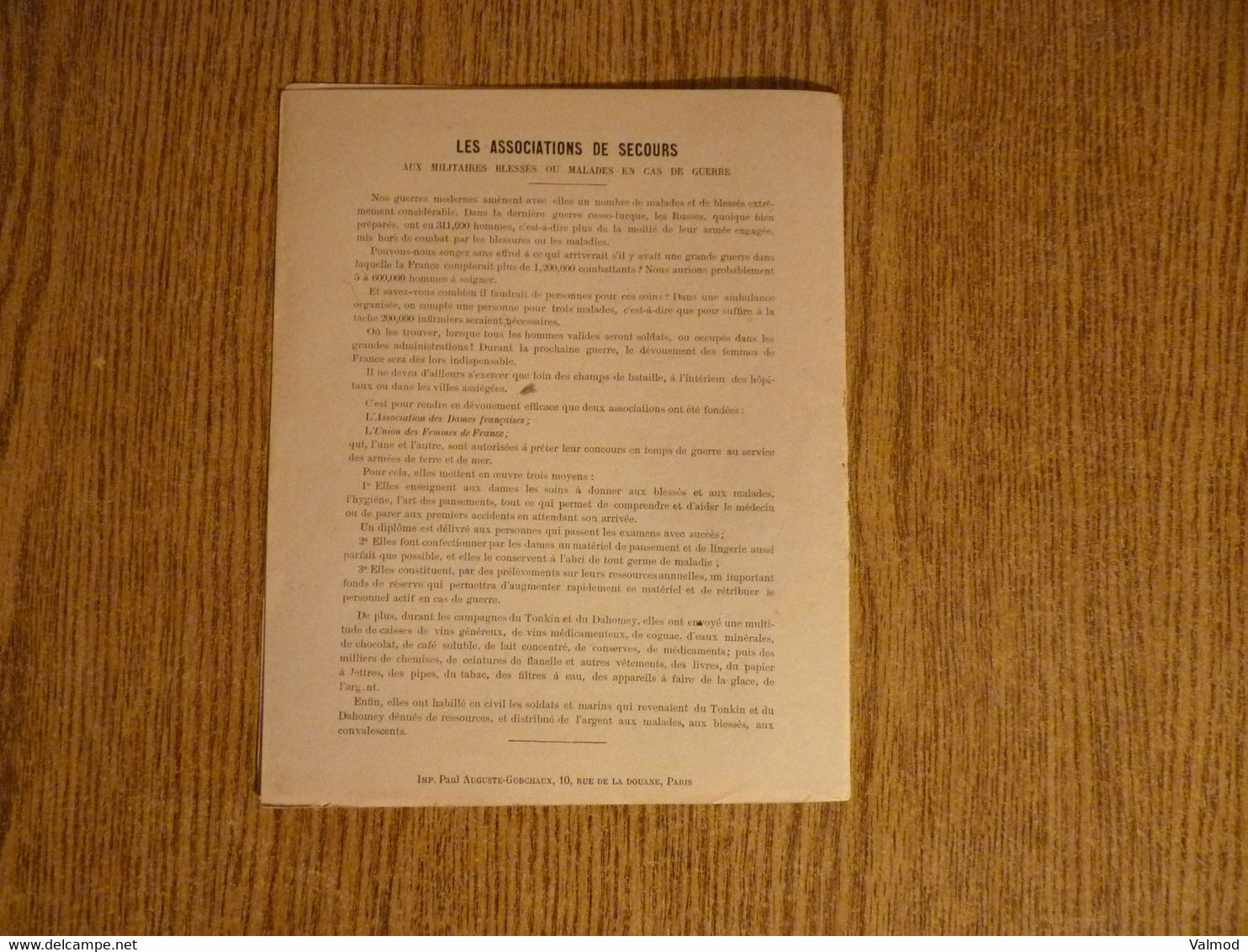 Protège-Cahier/Couverture "Les Associations De Secours-Les Femmes De France Pendant La Guerre"- 21,8x 17,5 Cm . - Protège-cahiers