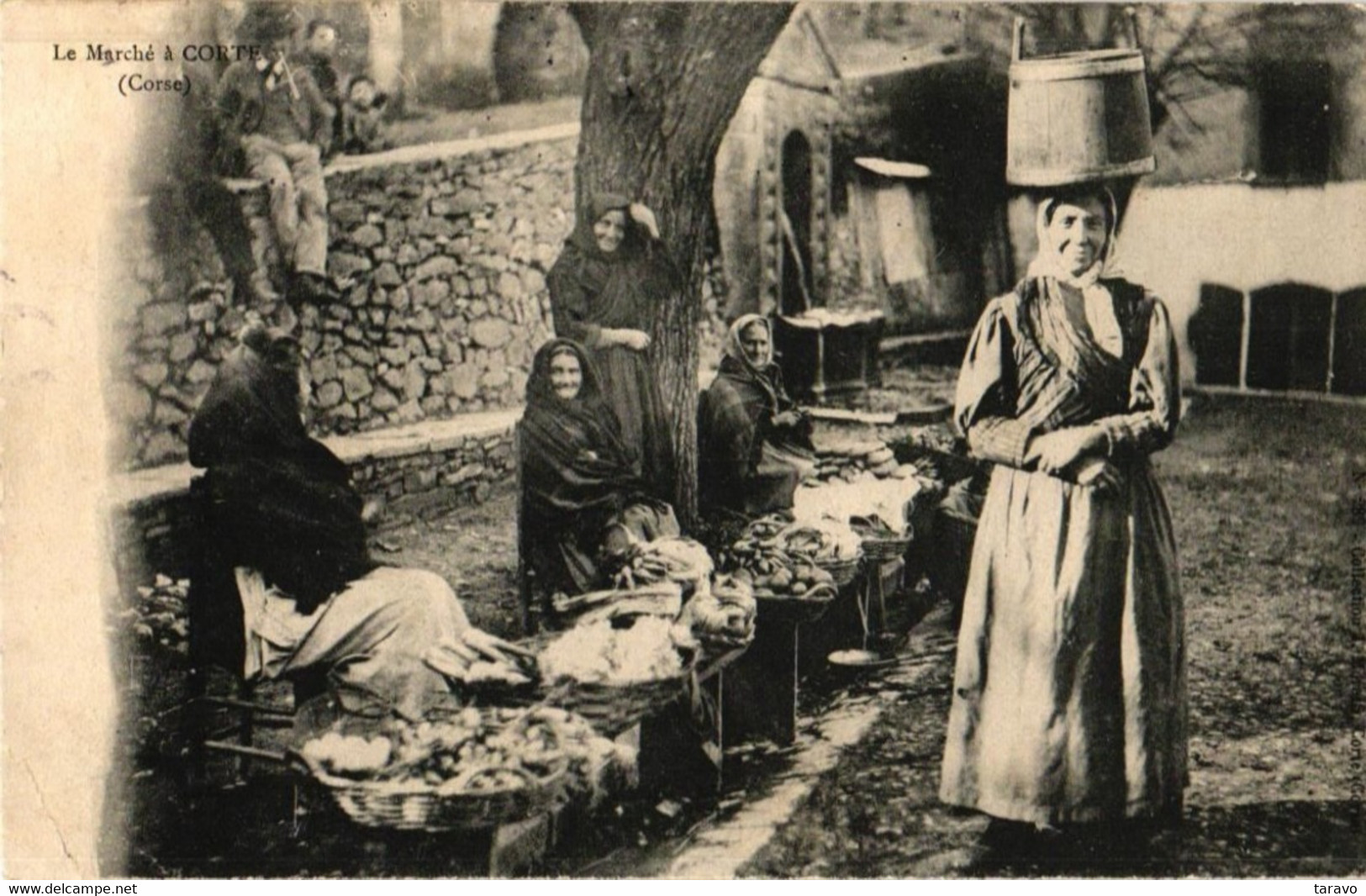 CORSE- LE MARCHE à CORTE - Marchandes De Légumes - Porteuse D'eau -- Au Dos Non Divisé - Corte