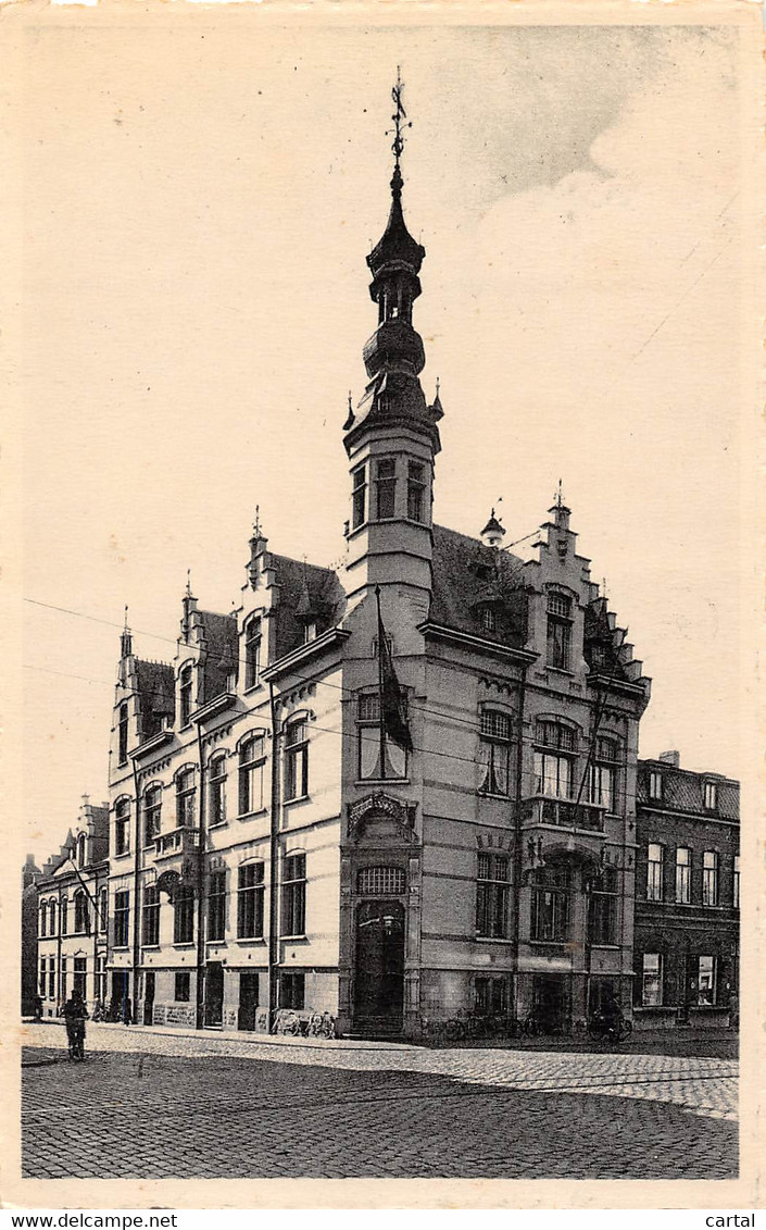 WEVELGEM - Gemeentehuis En Post - Wevelgem