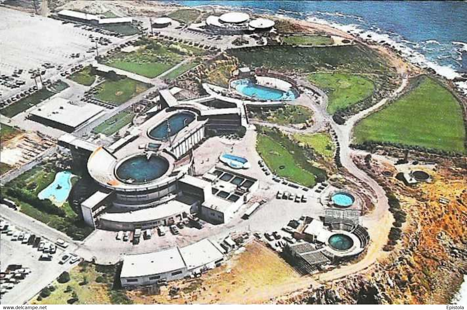 ►  AERIAL VIEW Marineland Of The Pacific, Portuguese Bend, Marineland, California - Dauphins