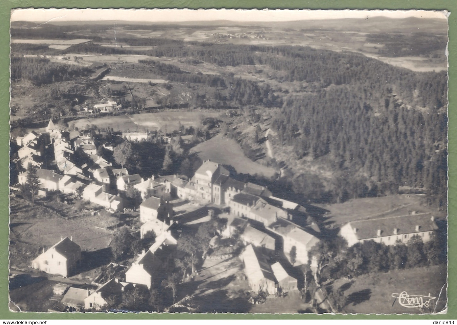 CPSM Grand Format Vue Peu Courante - LOZERE - GRANDRIEU - VUE GÉNÉRALE AÉRIENNE - Combier / 173-15 A - Gandrieux Saint Amans