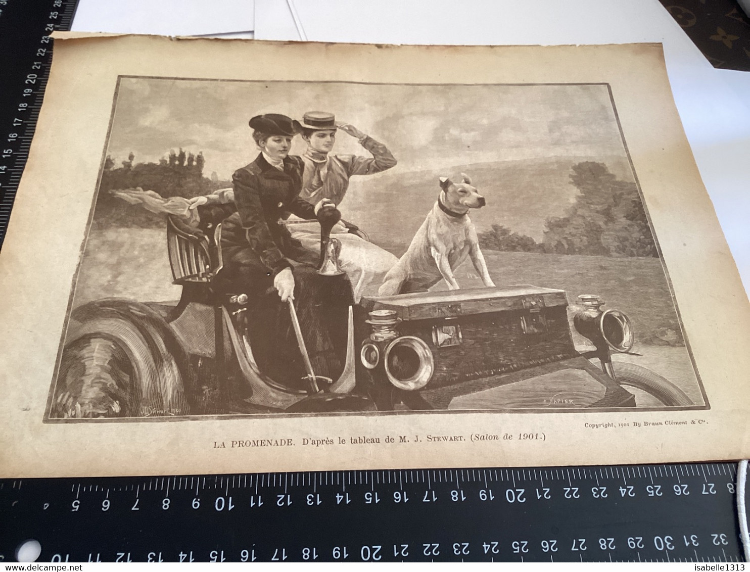 Page Original 1901  La Famille  Magazine Original Papier Femme Dans Voiture Avec Valise Et Chien La Promenade D’après Le - Dessins