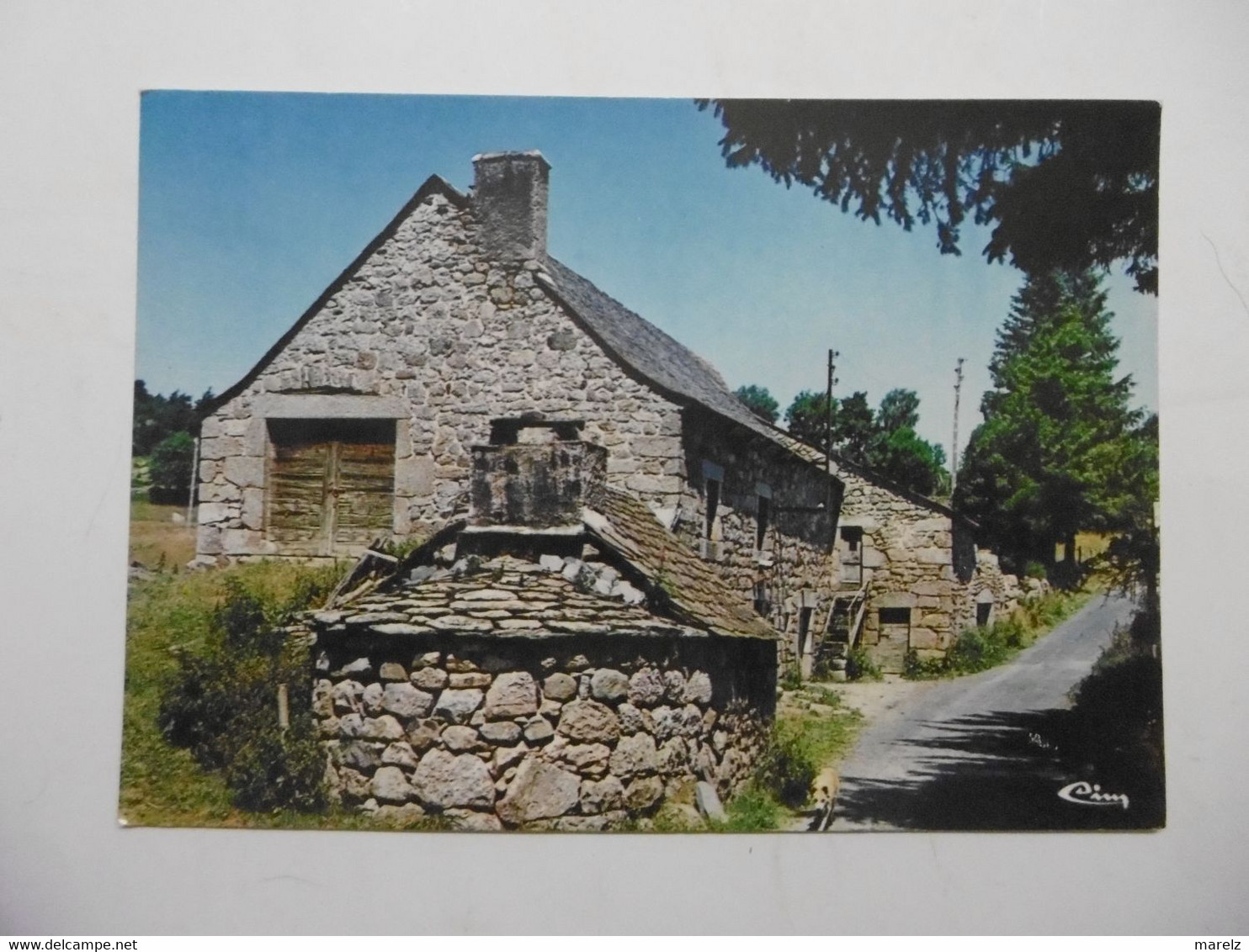 Les Beaux Sites De La LOZERE Un Hameau Dans L' AUBRAC Avec Son Four à Pain - CPM 48 LOZERE - Aumont Aubrac