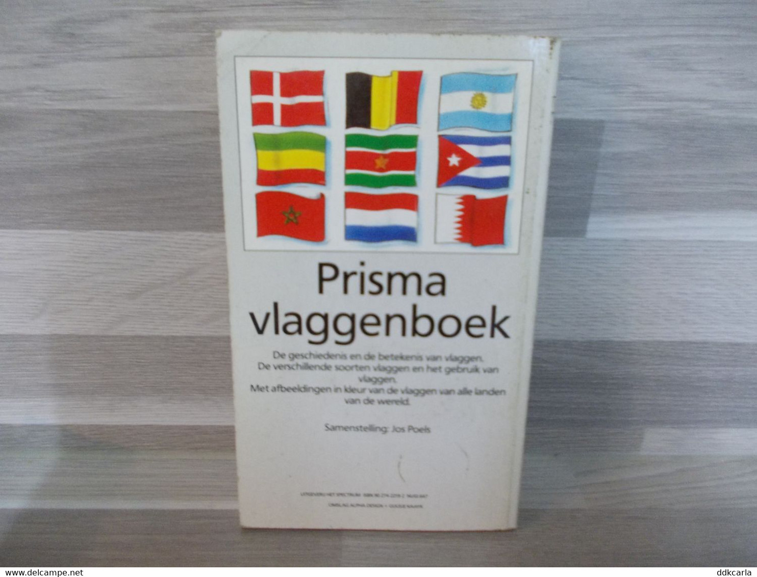 Boek - Prisma Vlaggenboek - Met De Vlaggen Van Alle Landen Van De Wereld - Geographie