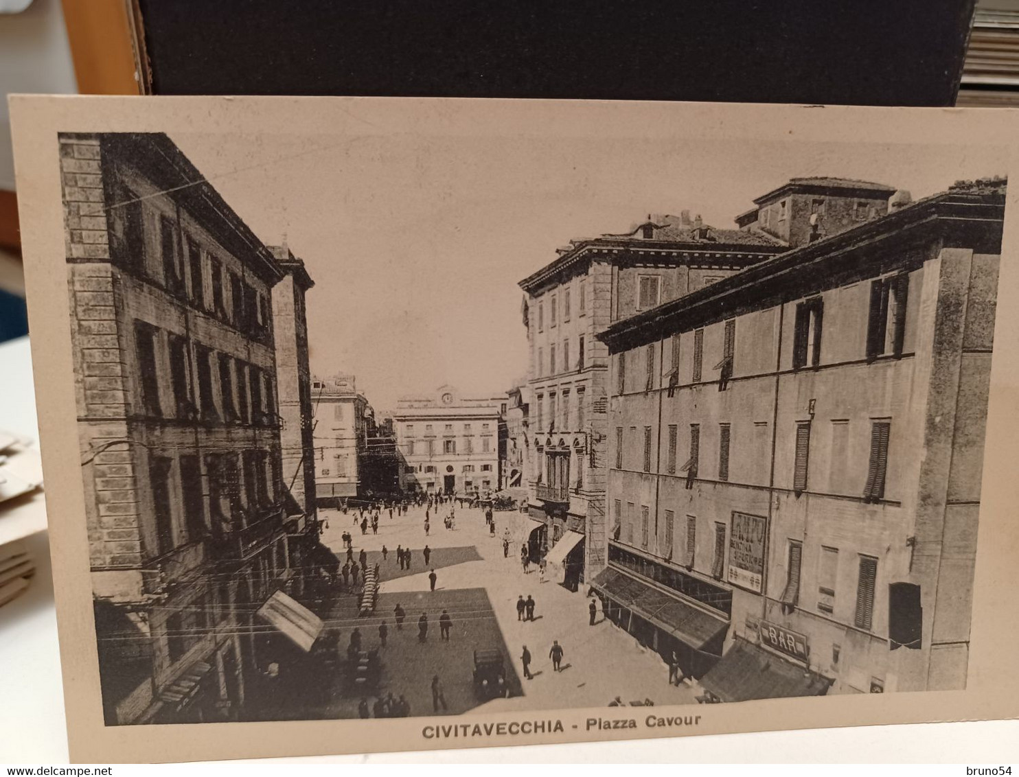 2 Cartoline Civitavecchia Formato Piccolo, Piazza Cavour E Capitaneria Di Porto - Civitavecchia