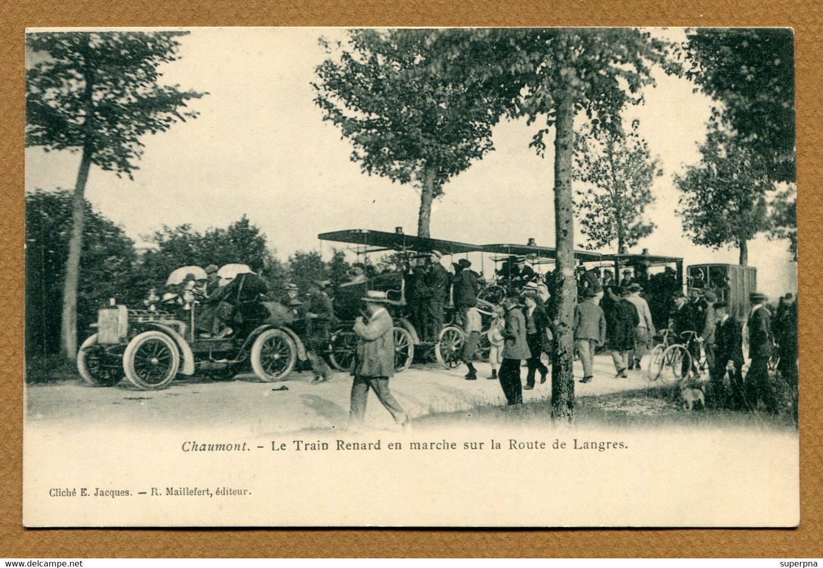 CHAUMONT  (52) : " LE TRAIN RENARD EN MARCHE SUR LA ROUTE DE LANGRES " - Chaumont