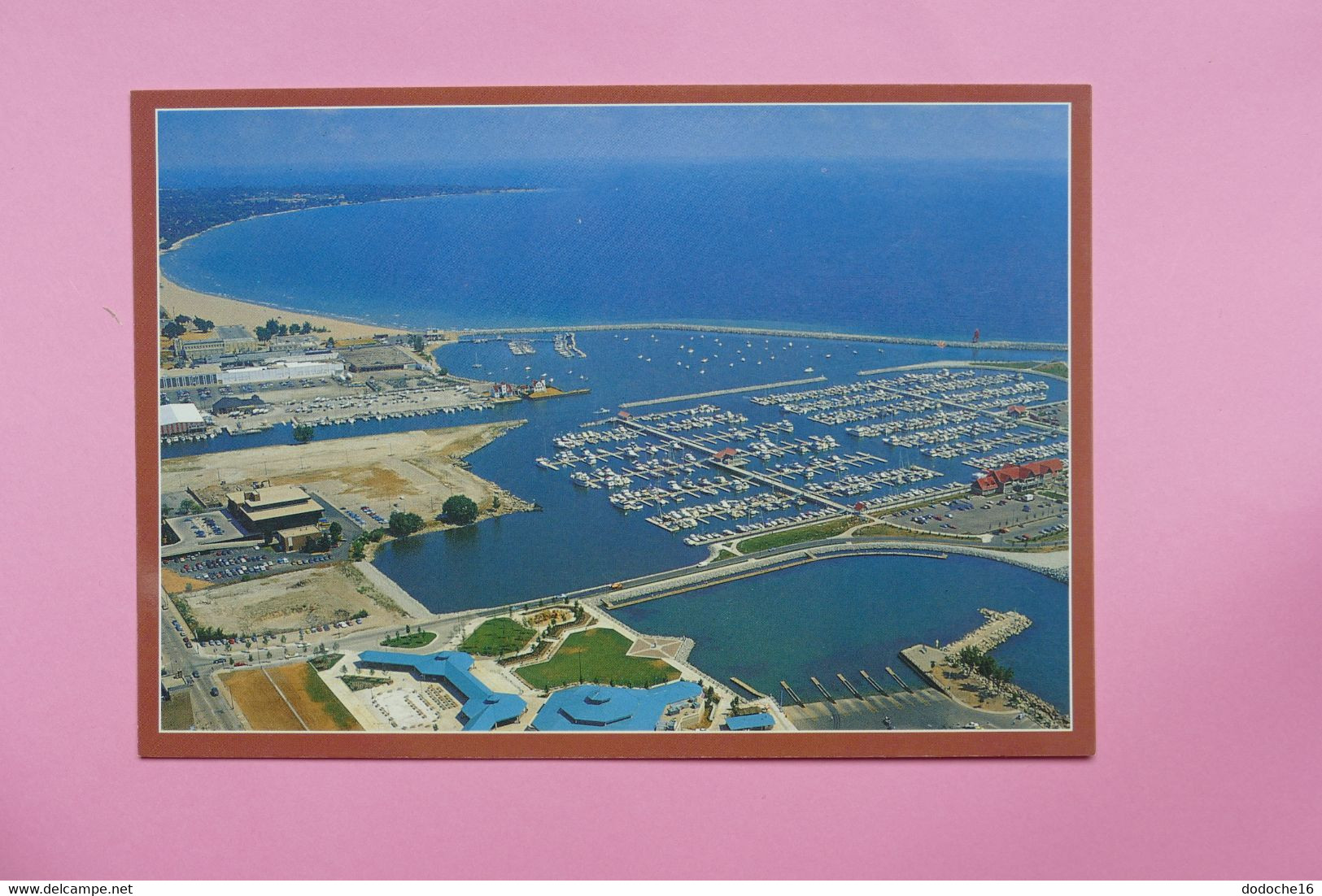 WISCONSIN - Racine - Magnificent View Of Lake Michigan Shoreline From Racine Harbor To Wind Point Lighthouse - Racine