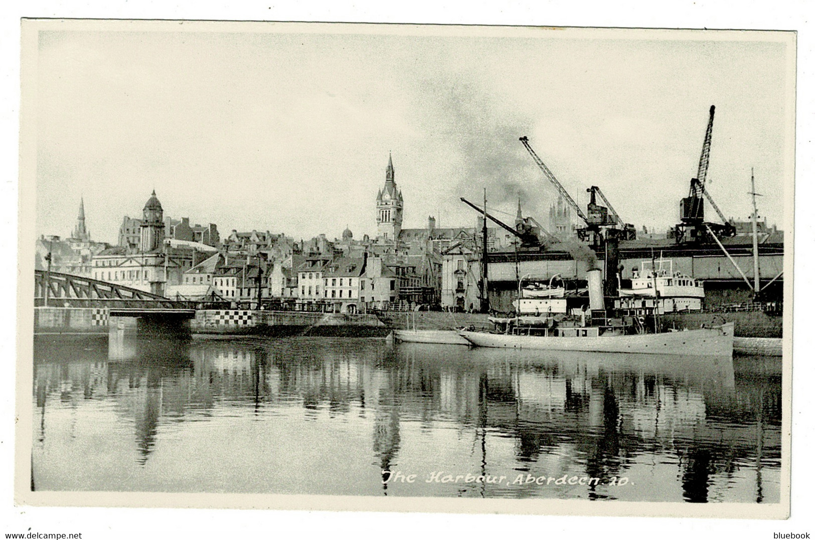 Ref 1525 - Postcard - Steamer & Cranes Aberdeen Harbour - Scotland - Aberdeenshire