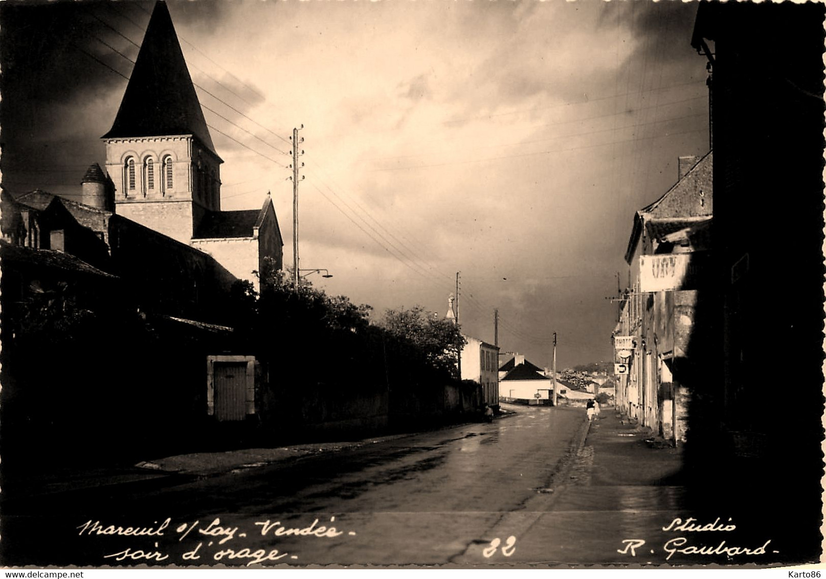 Mareuil Sur Lay Dissais * Rue Du Village Soir D'orage * Carte Photo * Photographe R. GAUBARD - Mareuil Sur Lay Dissais