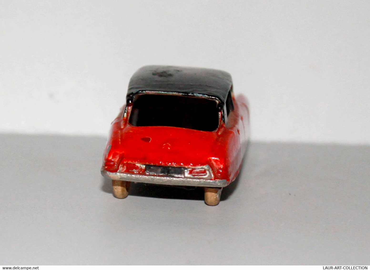 MECCANO - DINKY TOYS - CITROEN DS 19 ROUGE REF 24C - ECH 1/43  ANCIEN MINIATURE AUTOMOBILE        (030122DT.1) - Dinky