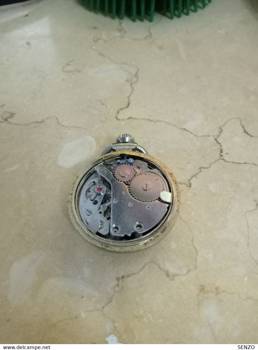 MONTRE MECANIQUE EN PANNE - Montres Anciennes