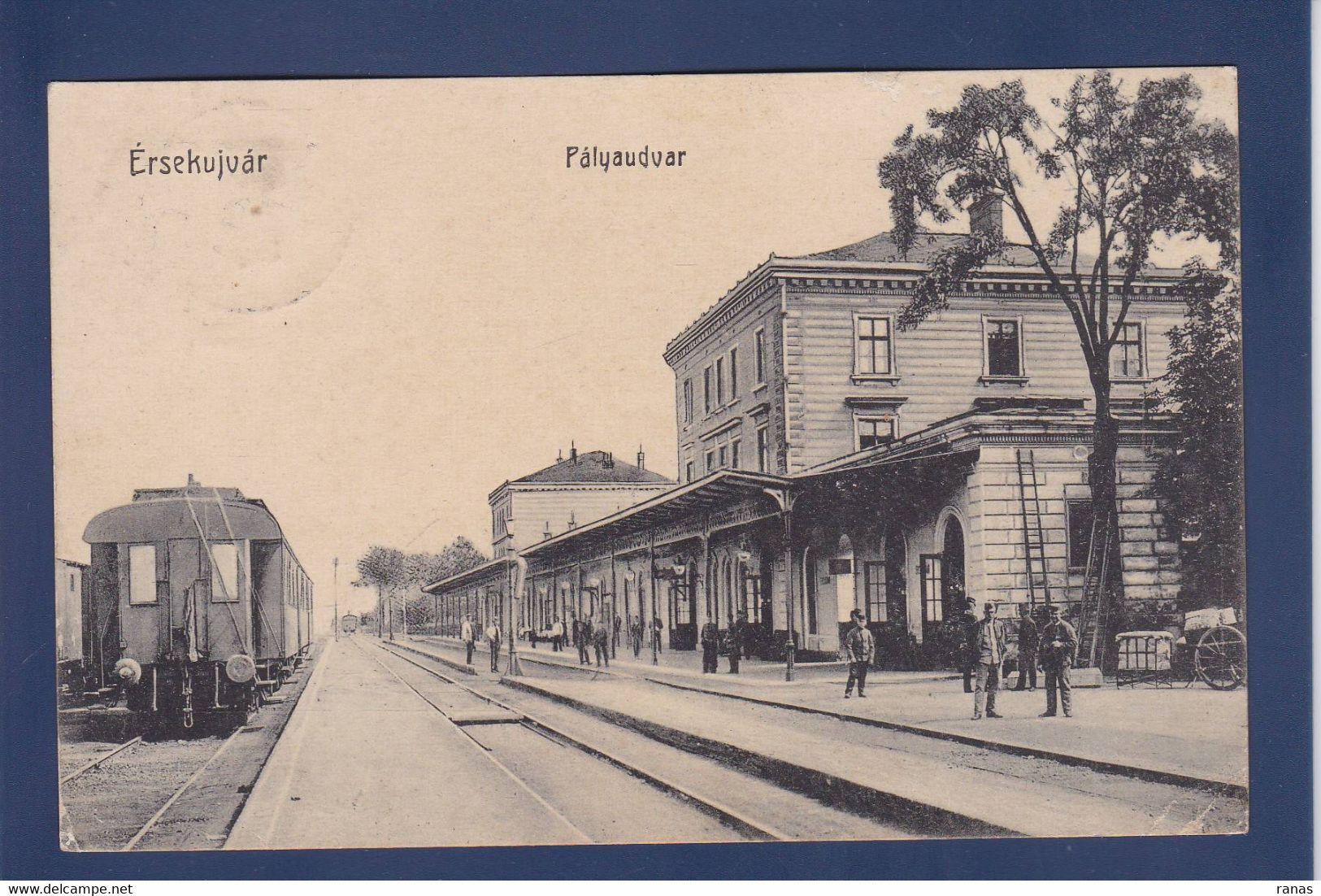 CPA Serbie Ersekujvar Gare Chemin De Fer Train Station Circulé - Serbie