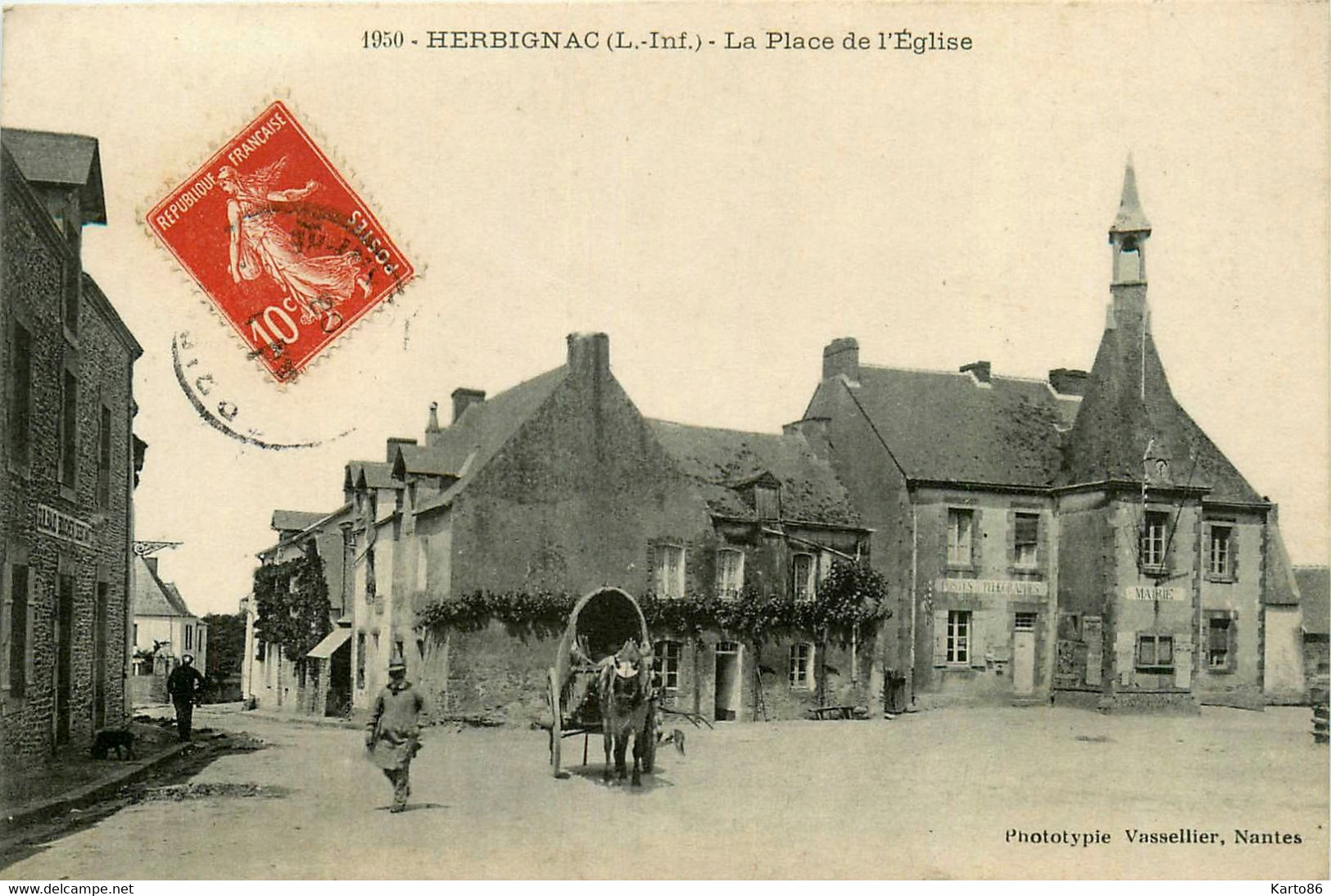 Herbignac * La Place De L'église Du Village * Attelage * Mairie Poste Ptt - Herbignac