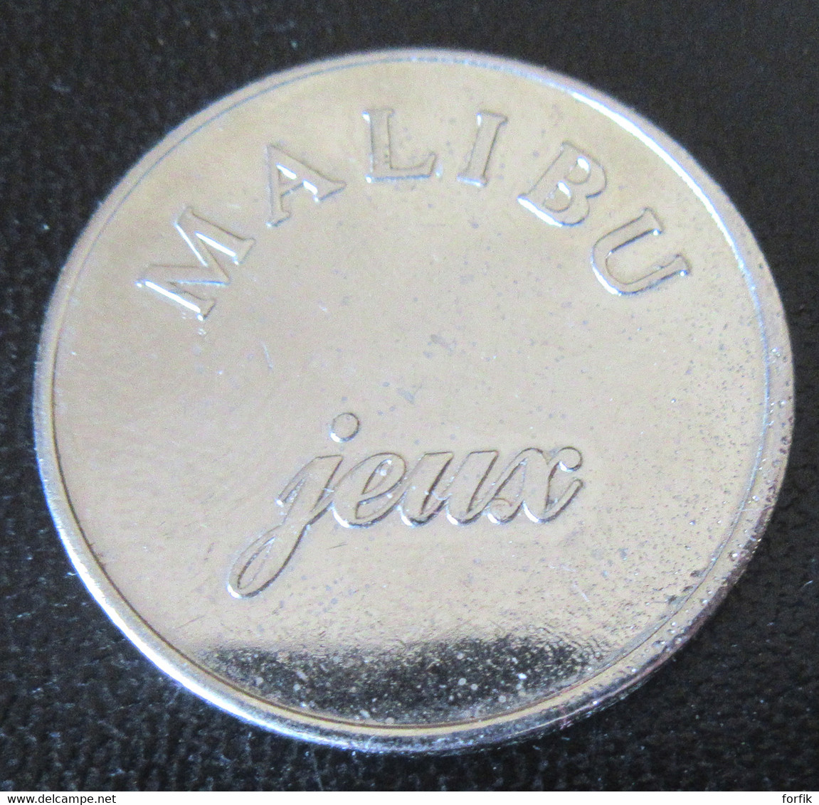 France - Jeton De Casino Machine à Sous Marque MALIBU JEUX - Diam. 29mm, 8,47g - Casino