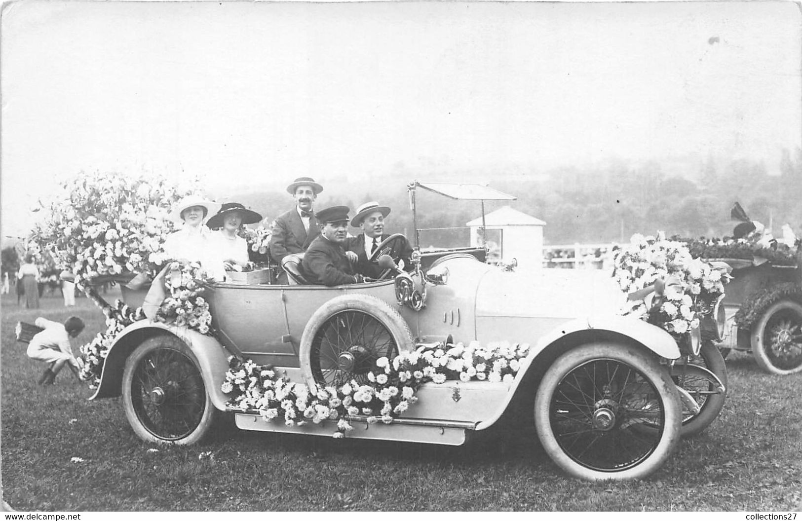 LOT DE 5 CARTES-PHOTO- DE CAVALCADE A SITUER - Carnival