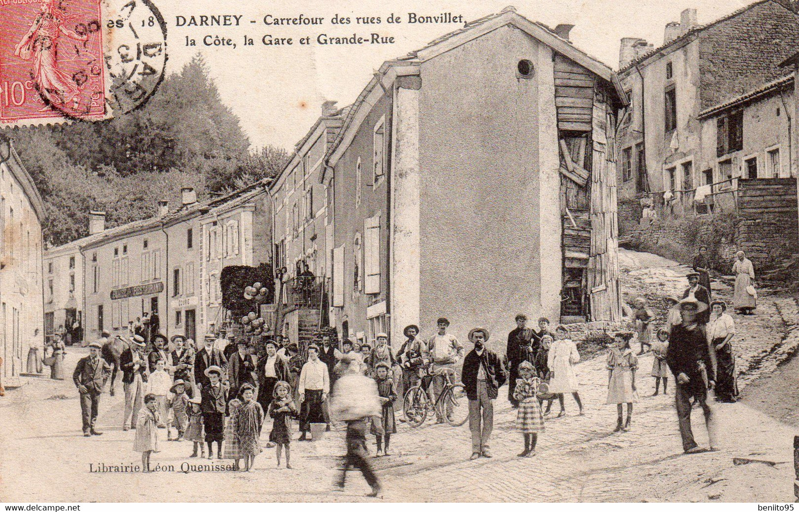 CPA De DARNEY  Carrefour Des Rues De Bonvillet (belle Animation!!). - Darney