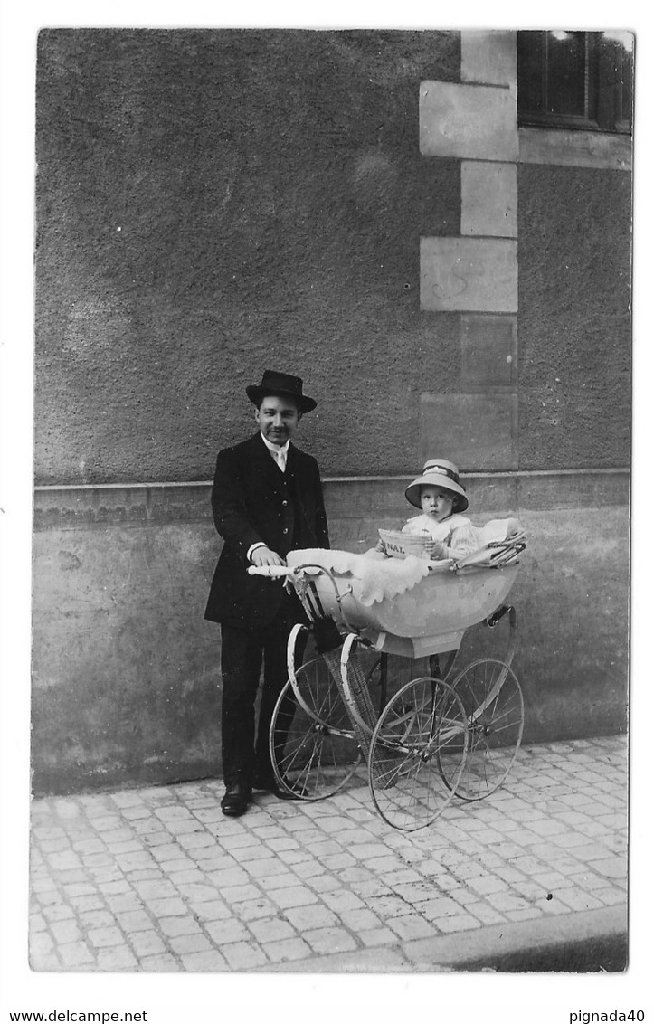 CPA, Carte Photo, Enfant Dans Son BERCEAU - Andere & Zonder Classificatie