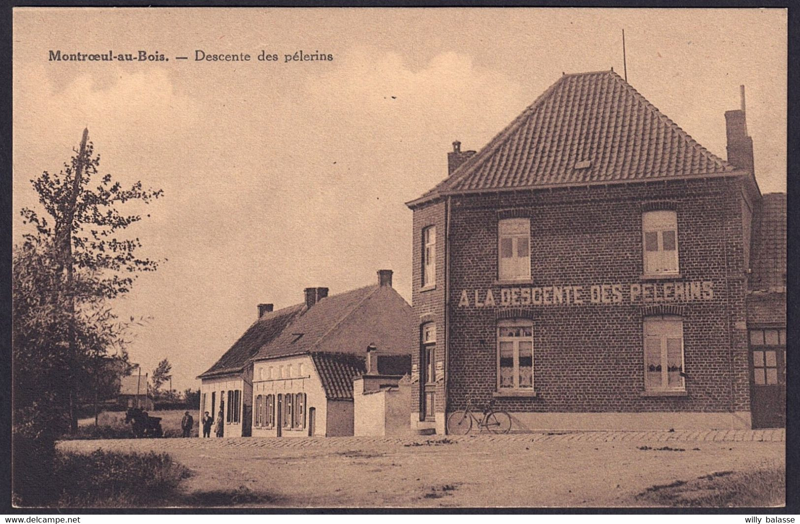 +++ CPA - MONTROEUL AU BOIS - Descente Des Pèlerins - Café   // - Frasnes-lez-Anvaing