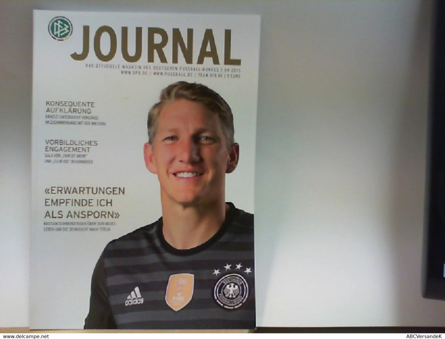 Journal - Das Offizielle Magazin Des Deutschen Fussball - Bundes 04 2015 - Sports