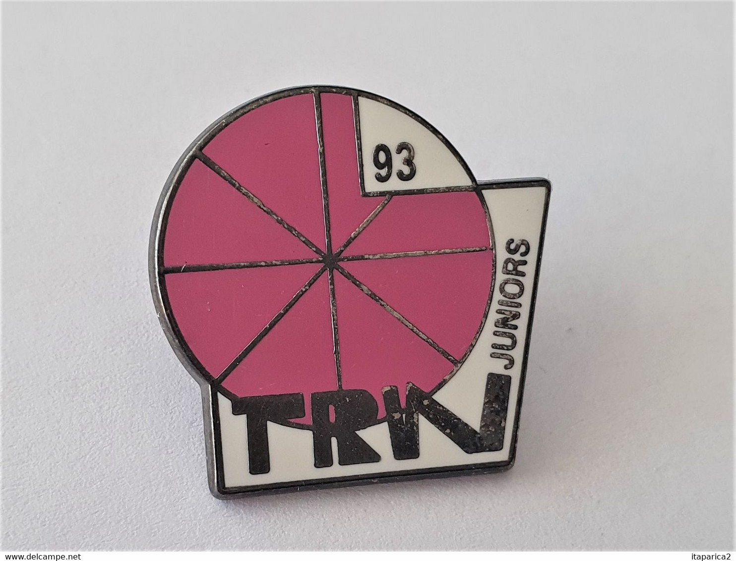 PINS SPORTS TRN JUNIORS 93 / Signé STARPIN'S / 33NAT - Basketball