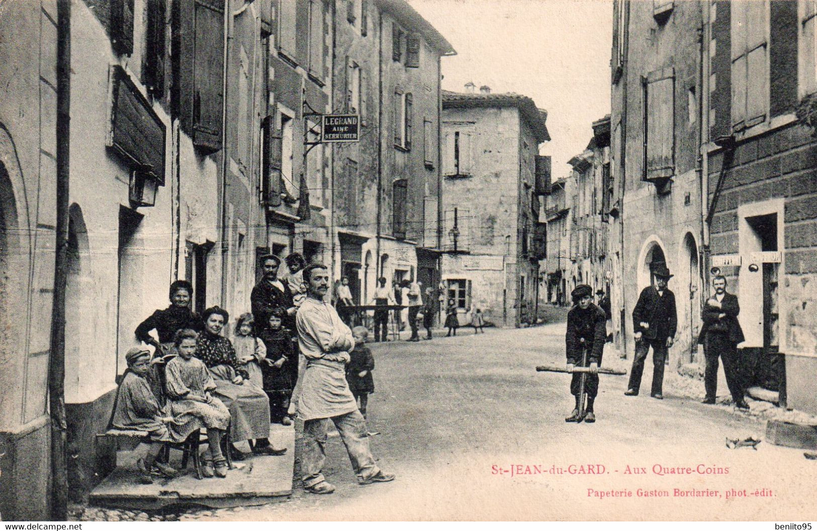 CPA De SAINT-JEAN Du GARD - Aux Quatre Coins. - Saint-Jean-du-Gard