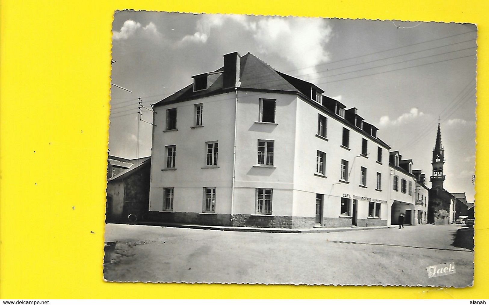 PLOMORDIEN Rare Café Hôtel De La Plage (Jack Stoll) Finistère (29) - Plomodiern