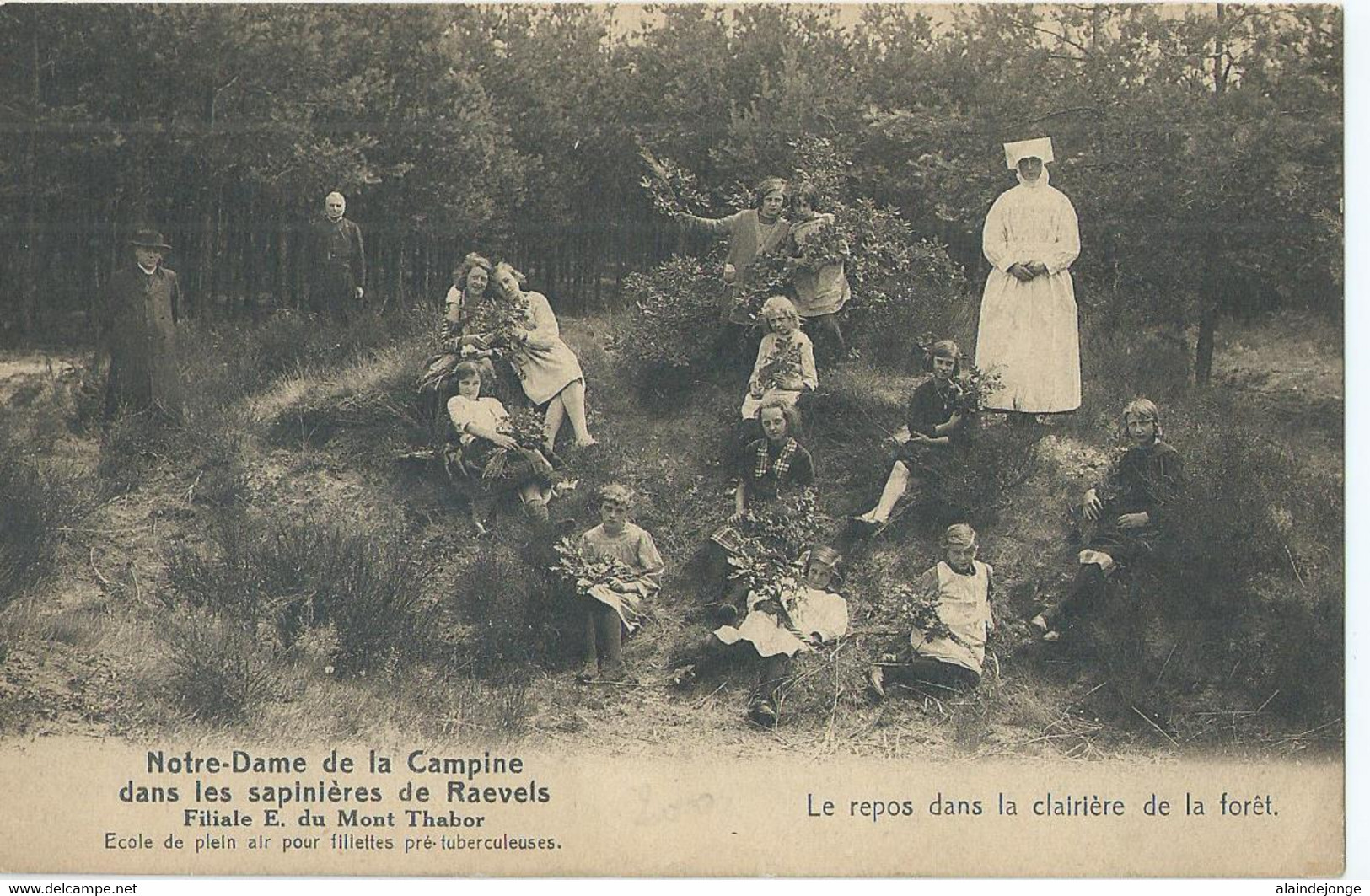 Ravels - Notre-Dame De La Campine - Le Repos Dans La Clairière De La Forêt - Ravels