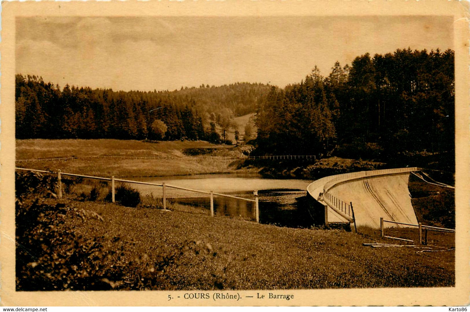 Cours * Vue Sur Le Barrage De La Commune * Lac - Cours-la-Ville