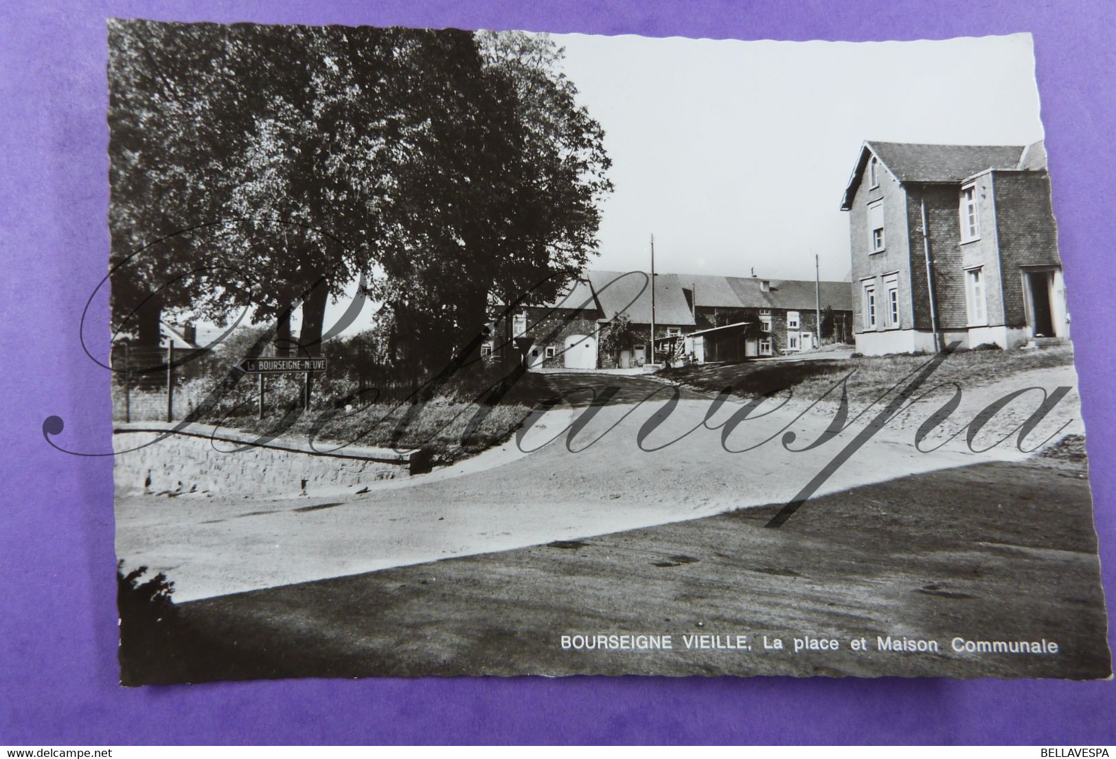 Bourseigne Vieille La Place Et Maison Communale. Gedinne - Gedinne