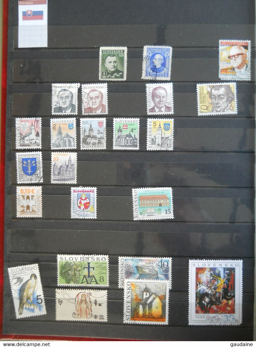 SLOVAQUIE - SLOVENSKO - LOT DE 29 TIMBRES  DIFFERENTS - SET - - Collections, Lots & Series
