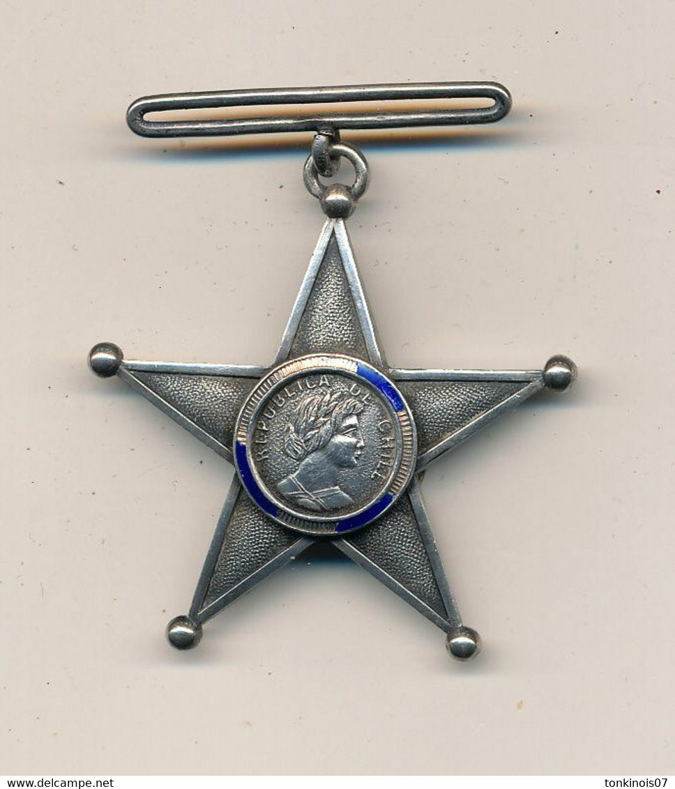 Rare Médaille Militaire Marine De Guerre Chili Vers 1880 1900 - Autres & Non Classés