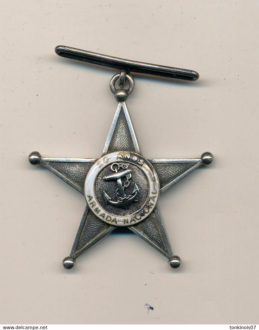 Rare Médaille Militaire Marine De Guerre Chili Vers 1880 1900 - Autres & Non Classés