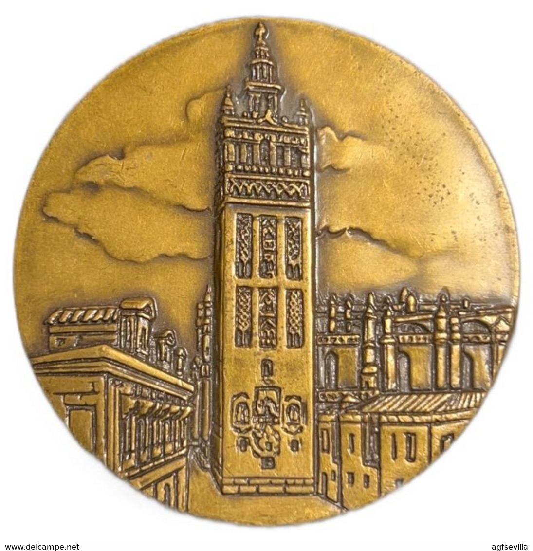 ESPAÑA. MEDALLA DE IBERIA, DEDICADA A SEVILLA. GIRALDA. BRONCE. ESPAGNE. SPAIN MEDAL - Profesionales/De Sociedad