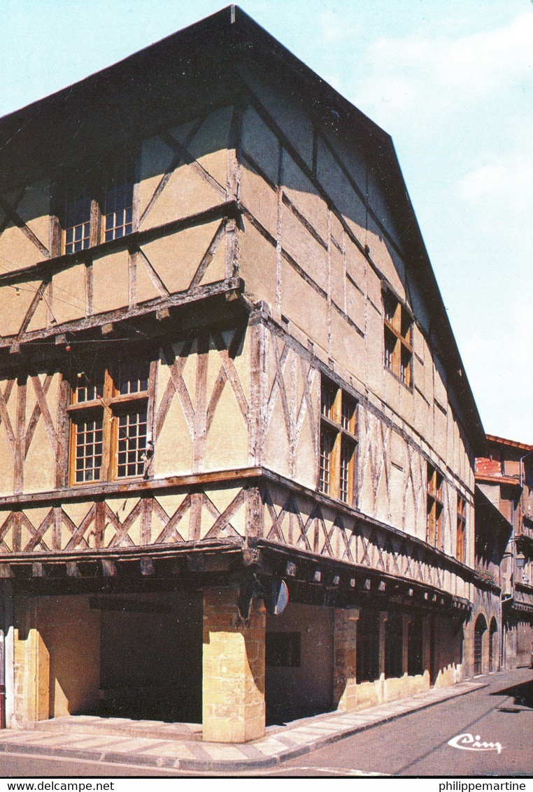 42 - Charlieu : Vieille Maison, Rue Chevroterie - Musée De La Soierie - Charlieu