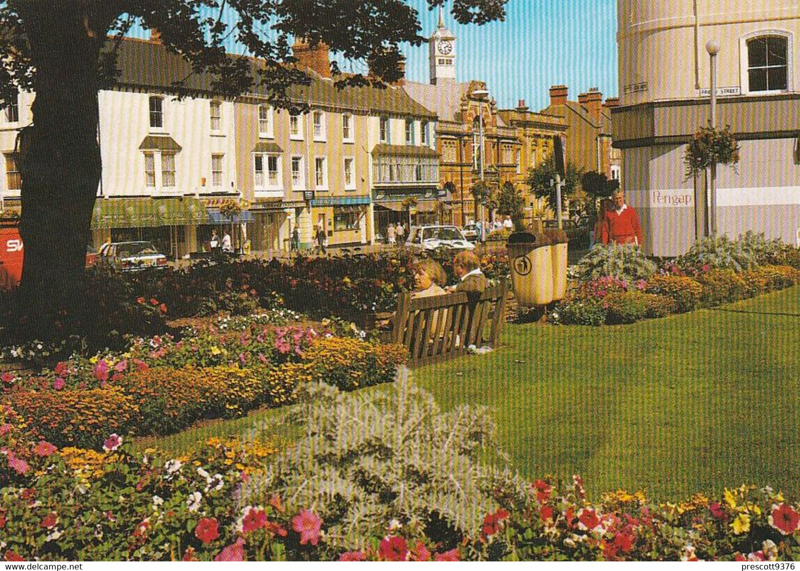 Wellington Sq, Minehead  - Used Postcard - Somerset - Stamped 1992. Faraday Stamp - Minehead