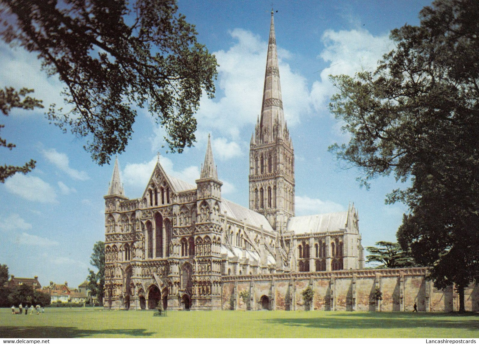 Postcard Salisbury Cathedral From The South West My Ref B25364 - Salisbury