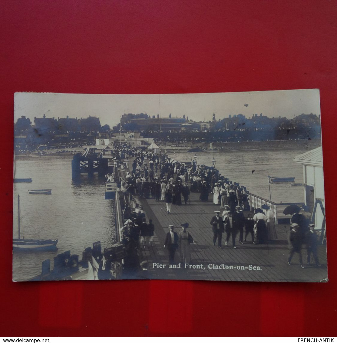 PIER AND FRONT CLACTON ON SEA - Clacton On Sea