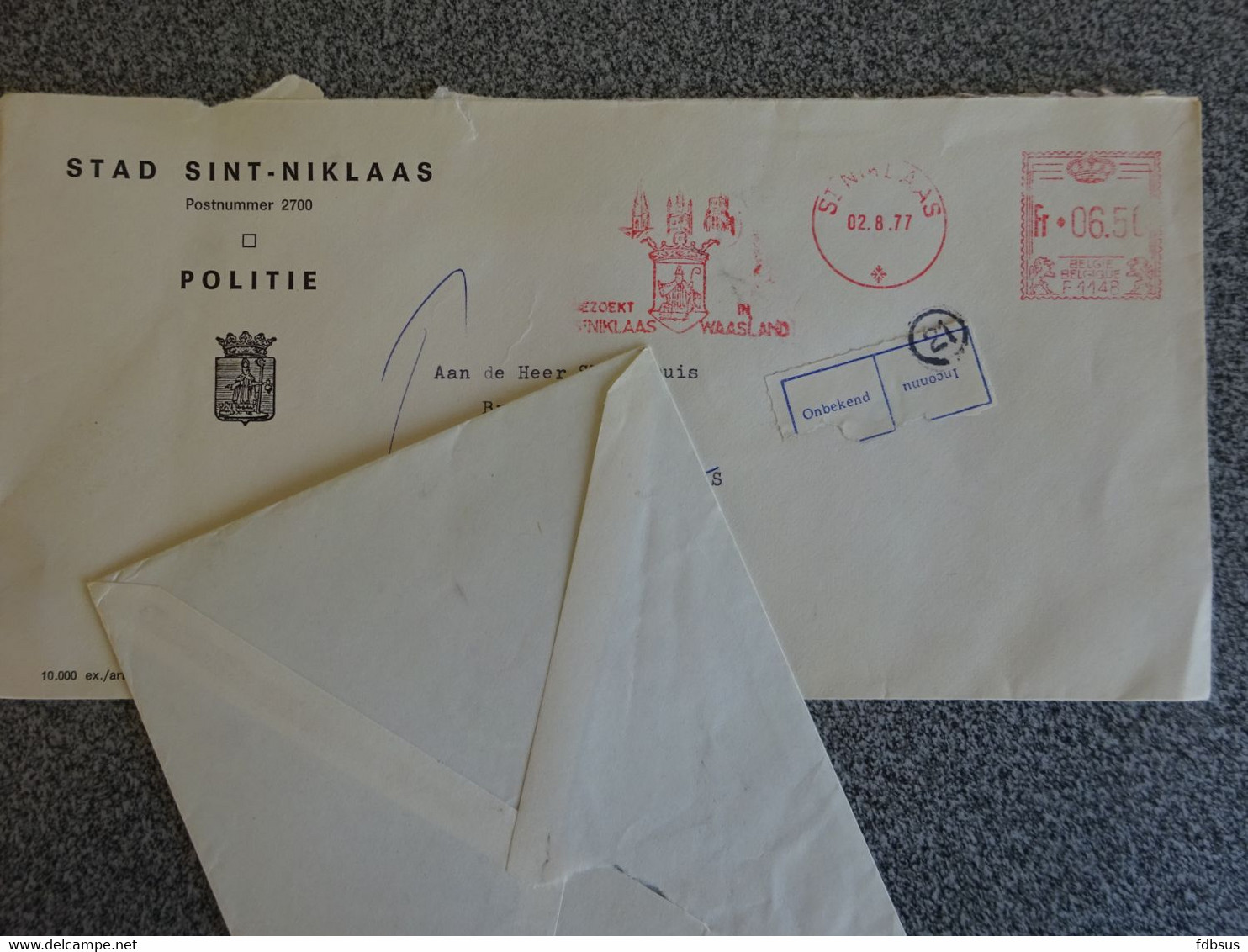 1977 Enveloppe Stad SINT NIKLAAS  Politie - - Rode Machine Frankering 6.50 Fr - F 1148 + STICKER ONBEKEND INCONNU - 1960-79