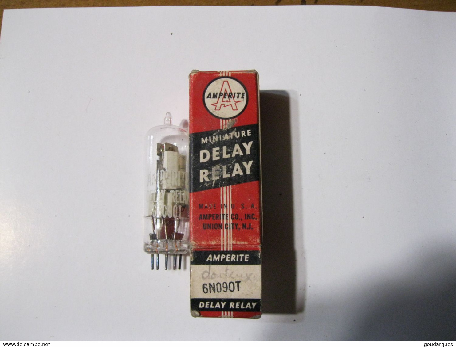 Amperite Miniature Dely Relay 6N090T - Tubes