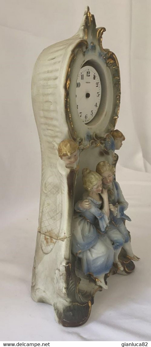 Statuetta Di Porcellana Con Orologio Da Restaurare (G108)  Come Da Foto  Altezza 29 Cm Base 14 Cm - Capodimonte (ITA)