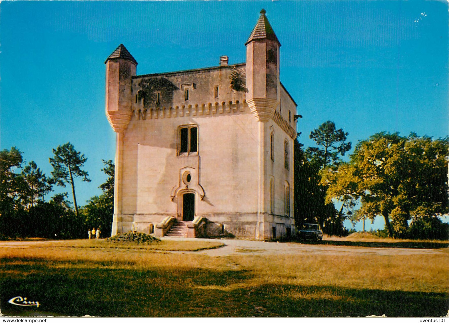 CPSM Montendre Les Pins-Château De Croix Gente-Timbre        L1299 - Montendre