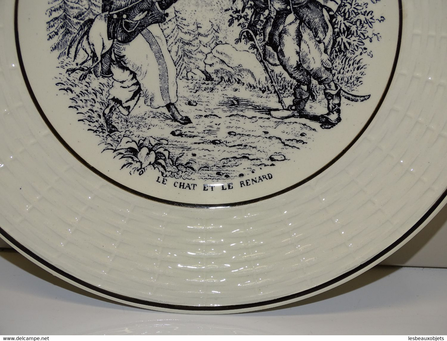 *ANCIENNE ASSIETTE DESSERT CERAMIQUE DIGOIN SARREGUEMINES FABLES LA FONTAINE E - Digoin (FRA)