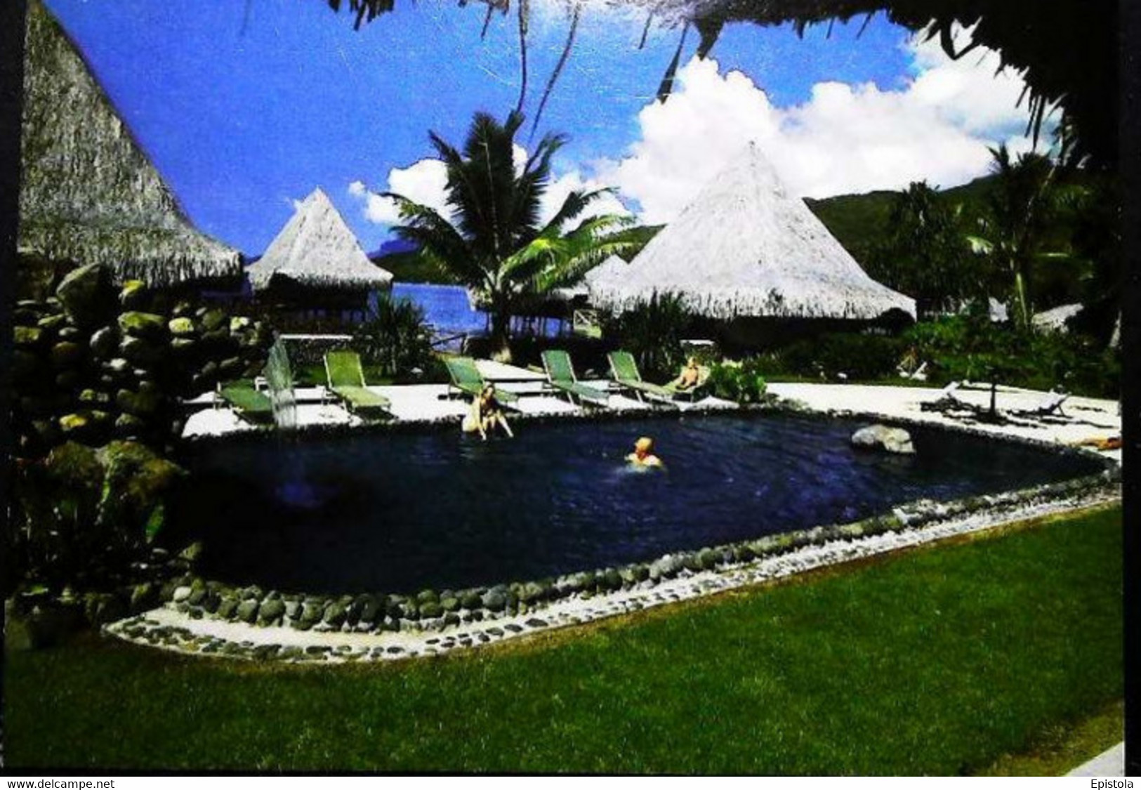 ► POLYNESIE FRANCAISE - Hôtel Bali Hai - Raiatea - Piscine D'eau Vive - Polynésie Française
