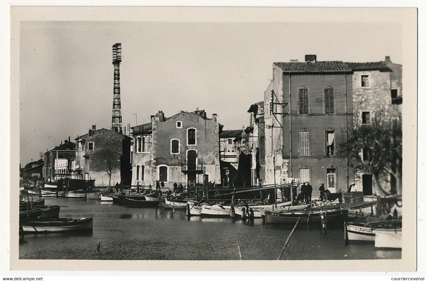 CPA - MARTIGUES (B Du R) - Canal Saint Sébastien Et Maison Du Chapeau De Gendarme - Martigues