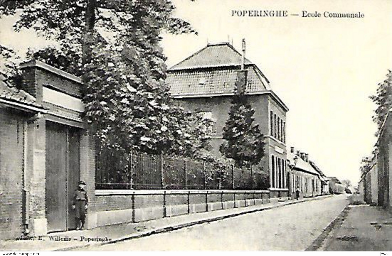 CPA / AK / PK -   POPERINGHE  École Communale - Poperinge