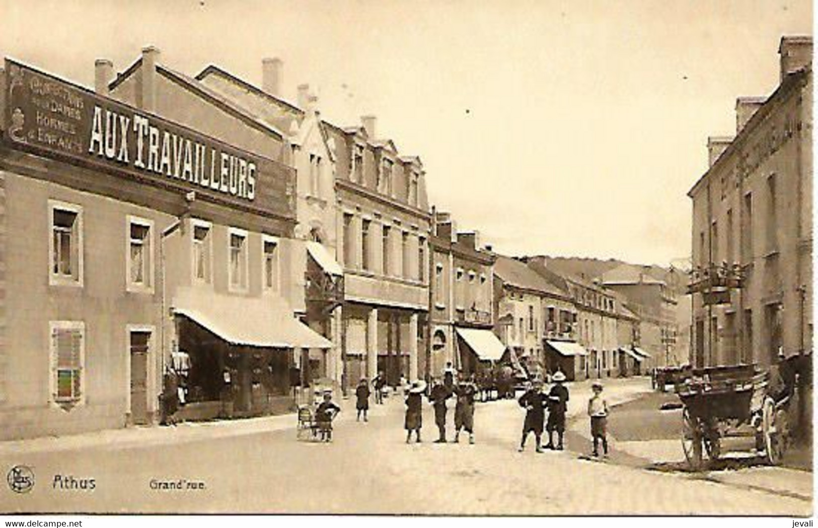 CPA / AK / PK -  ATHUS  Grand 'rue  ( Animation , Magasin ,attelage ) - Aubange