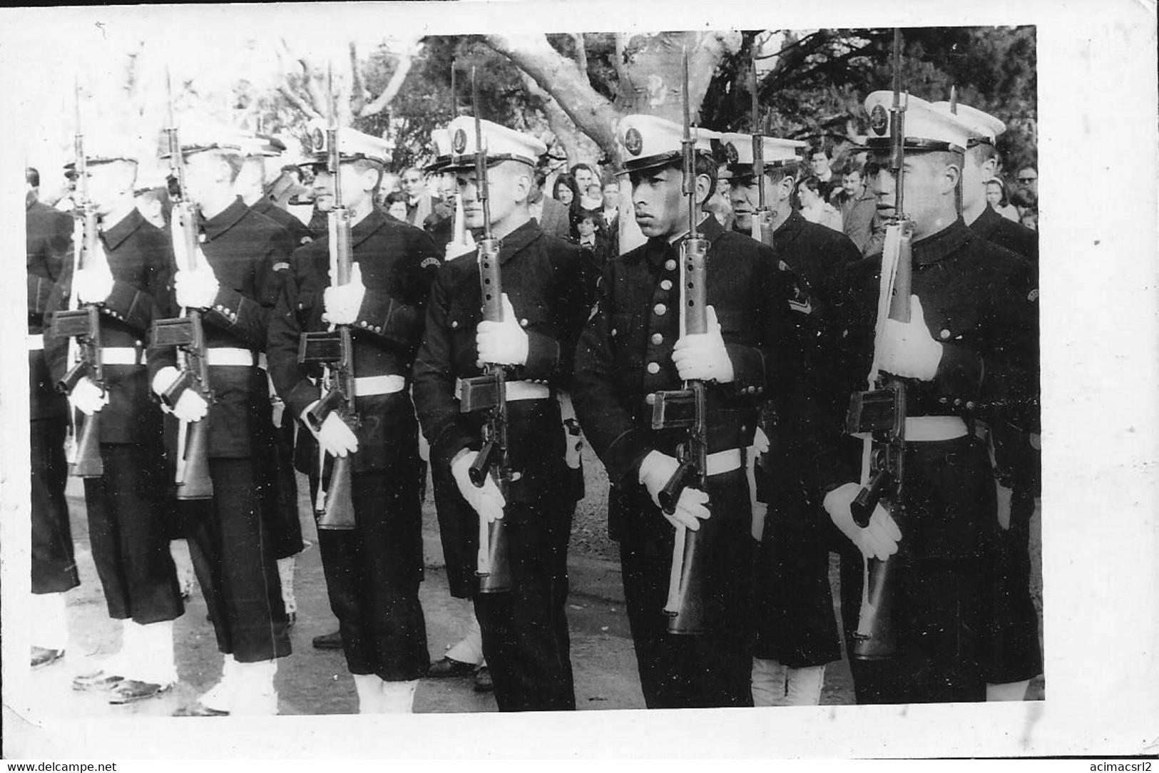 1890 Young MEN Argentina Navy Soldiers With Fusils Rifle FAL II With Bayonets /  Marine Infantry - Photo 15x10cm 1971 - Guerra, Militari