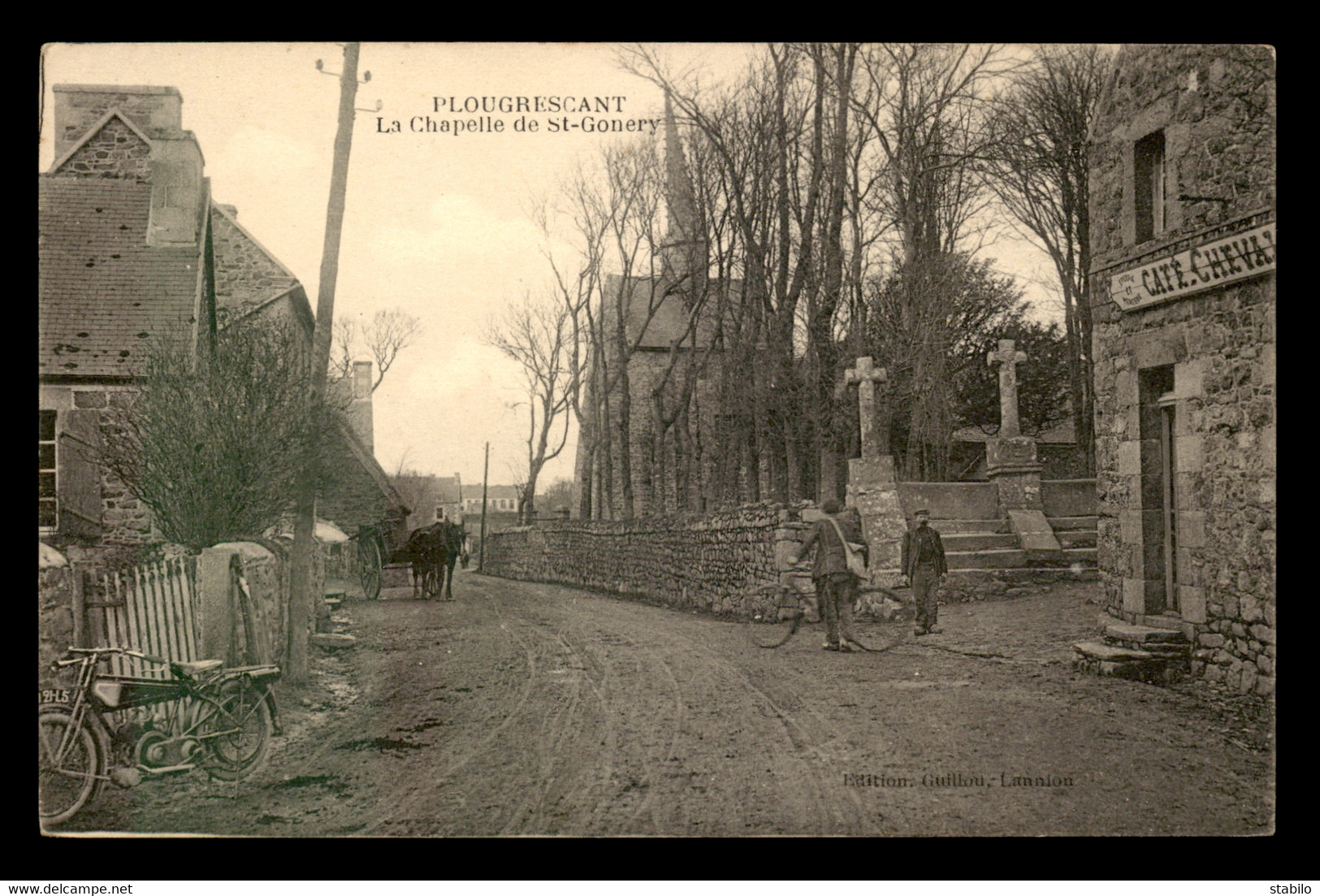 22 - PLOUGRESCANT - LA CHAPELLE DE SAINT-GONERY - MOTO - CAFE CHEVALIER - Plougrescant