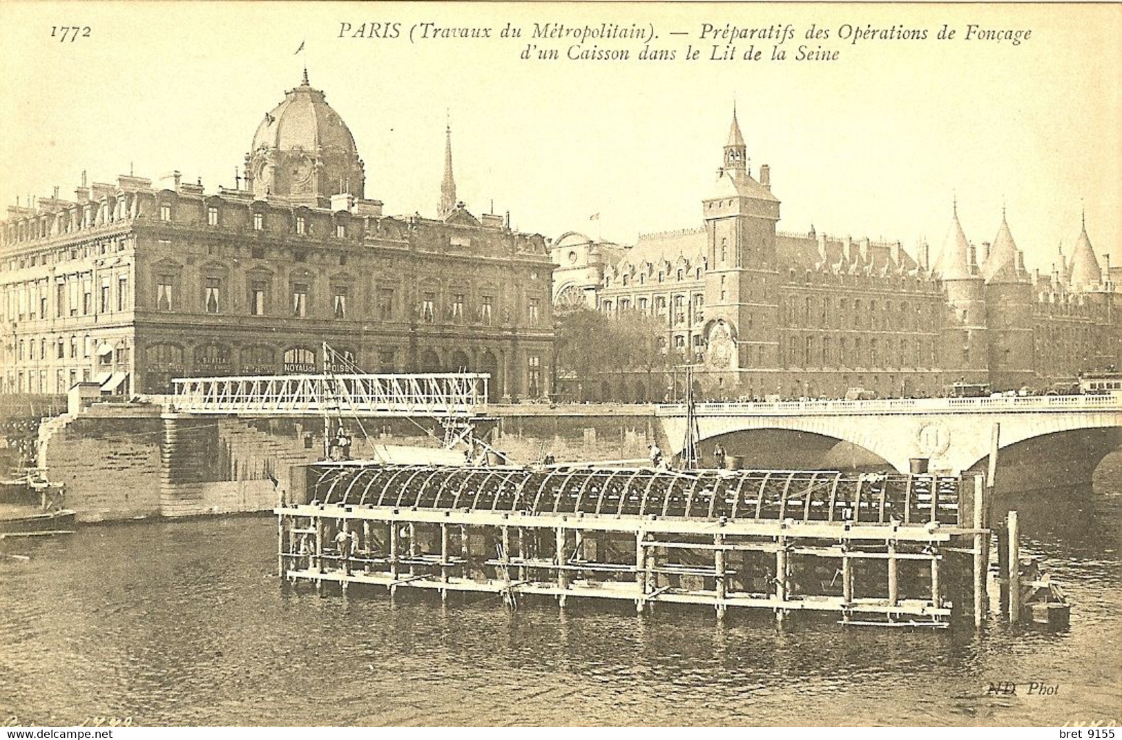 75 LES TRAVAUX DU METRO PREPARATIFS DES OPERATIONS DE FONCAGE D UN CAISSON DANS LE LIT DE LA SEINE - Pariser Métro, Bahnhöfe