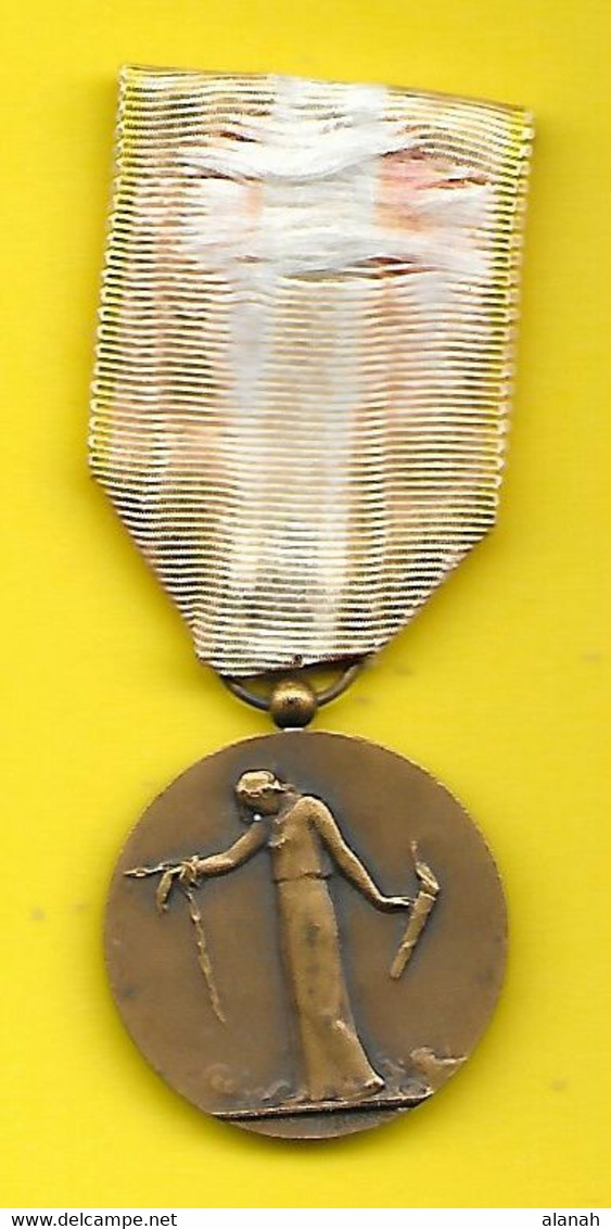 Médaille PRISONNIERS CIVILS DEPORTES ET OTAGES DE LA GRANDE GUERRE - France